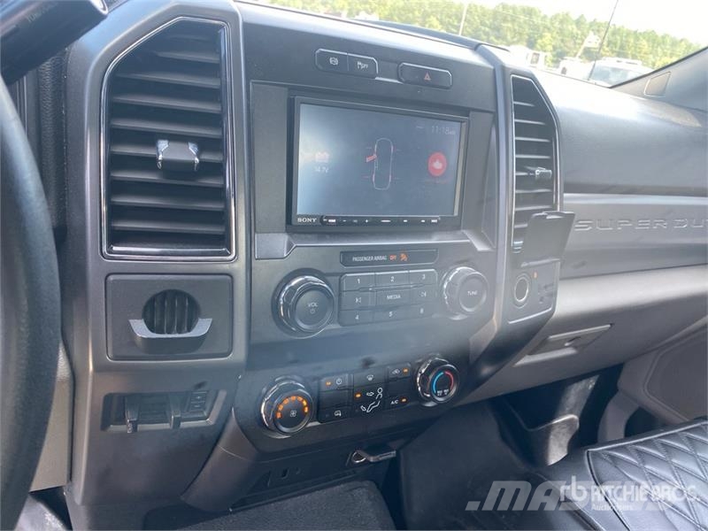 Ford F-550 4x2 Rollback Truck Recovery vehicles