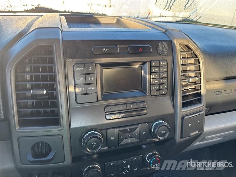 Ford F-550 4x2 Service Truck Komunalna vozila