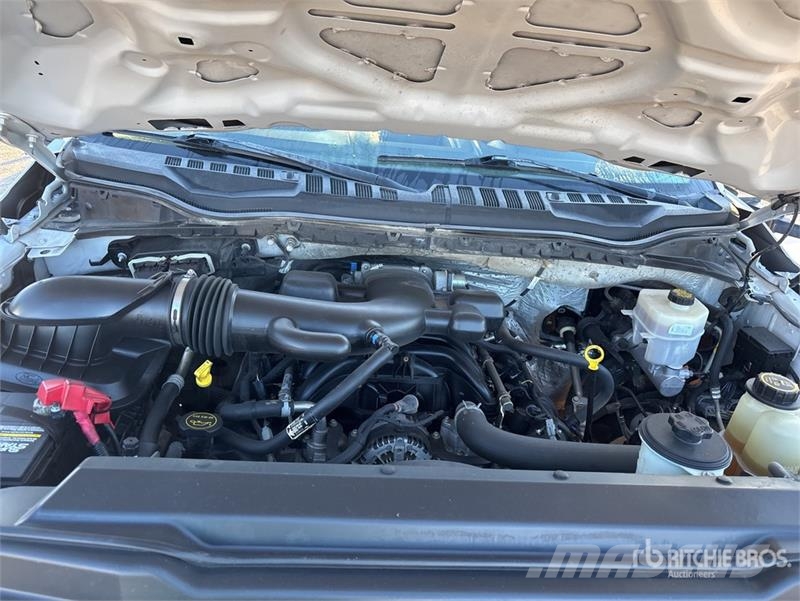 Ford F-550 4x2 Service Truck Komunalna vozila