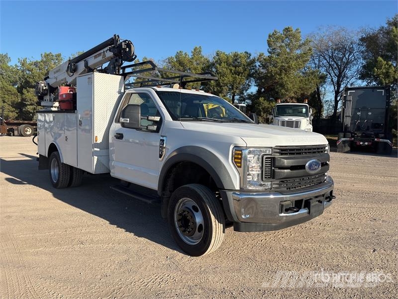 Ford F-550 4x2 Service Truck Komunalna vozila