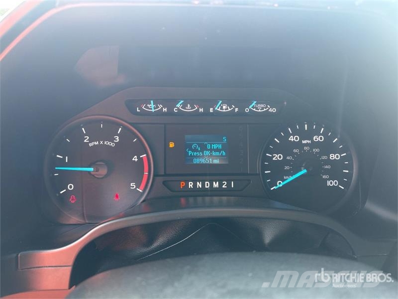 Ford F-550 4x2 Utility Truck شاحنات خفيفة/مفصلية الجوانب
