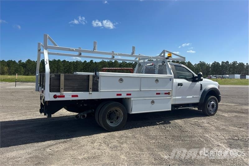 Ford F-550 4x2 Utility Truck شاحنات خفيفة/مفصلية الجوانب