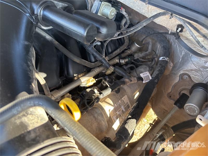Ford F-550 4x4 Cab and Chassis (Inoperable) Cabines