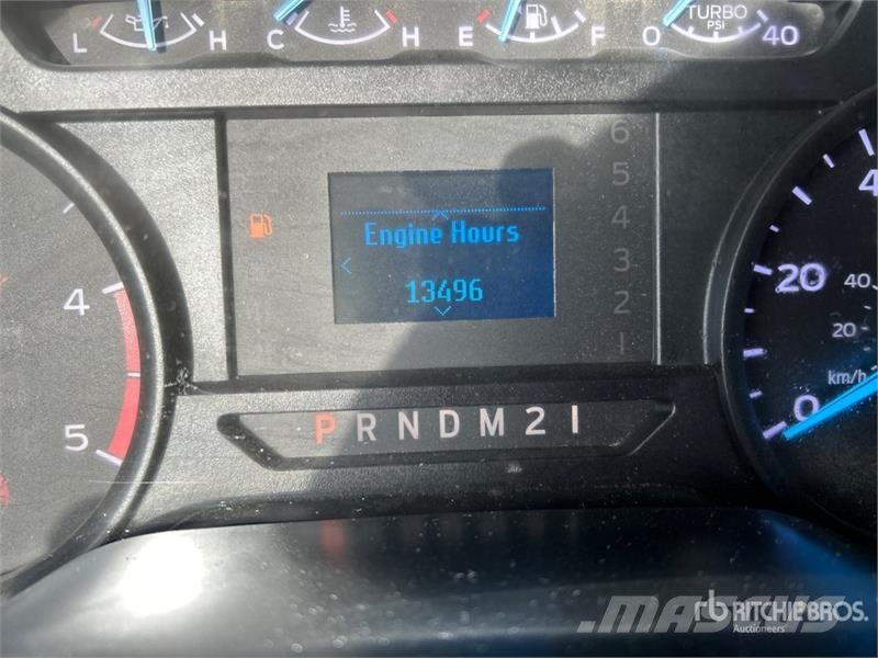 Ford F-550 4x4 Extended Cab Service Truck 시립/다목적 차량