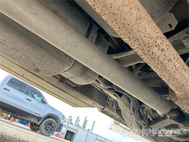 Ford F-550 4x4 Extended Cab Service Truck 시립/다목적 차량