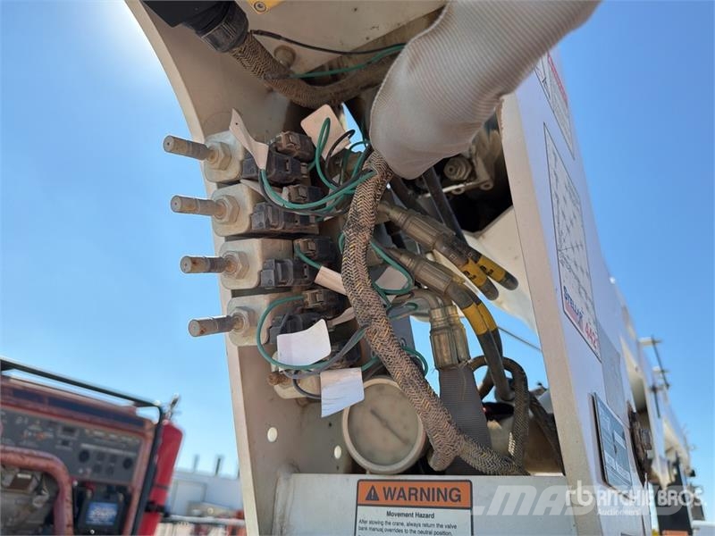 Ford F-550 4x4 Extended Cab Service Truck 시립/다목적 차량