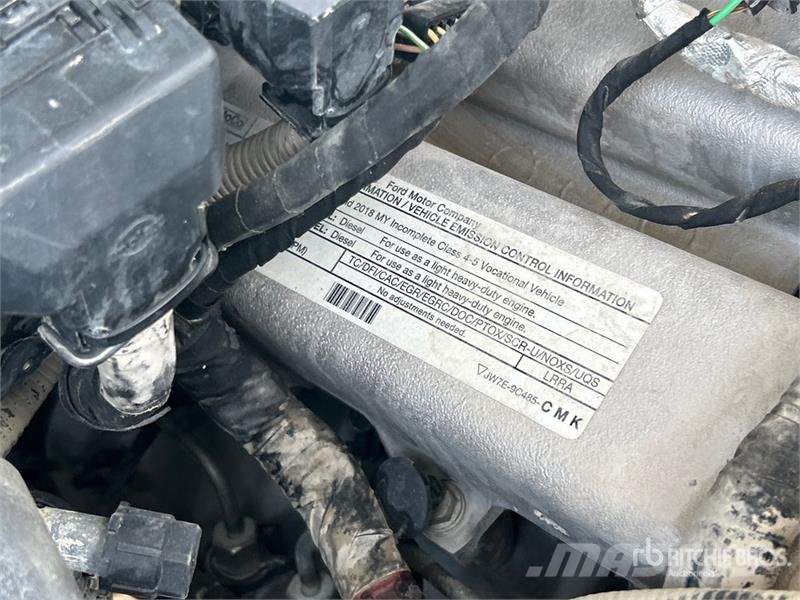 Ford F-550 4x4 Extended Cab Service Truck 시립/다목적 차량