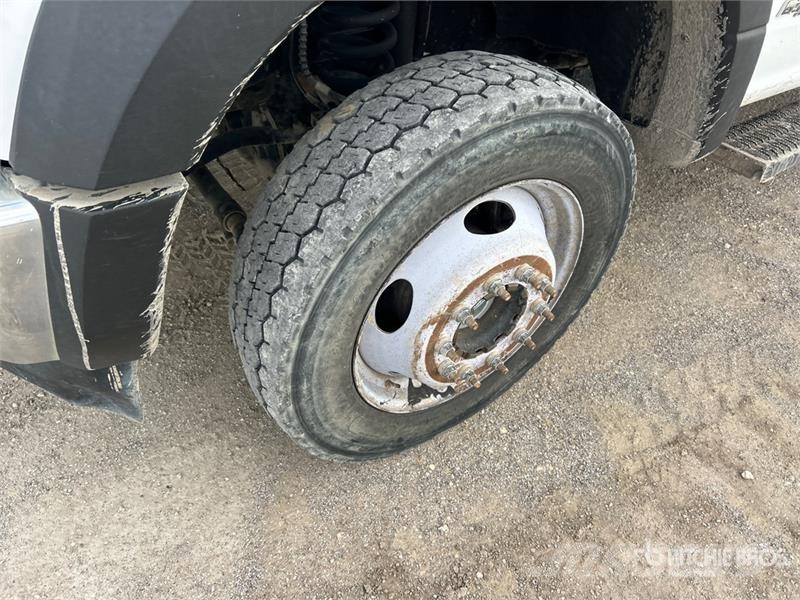 Ford F-550 4x4 Extended Cab Service Truck Vehículos municipales multiusos
