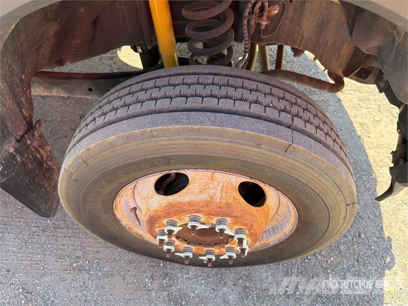 Ford F-550 4x4 Extended Cab Service Truck 시립/다목적 차량