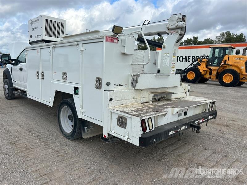 Ford F-550 4x4 Extended Cab Service Truck Vehículos municipales multiusos