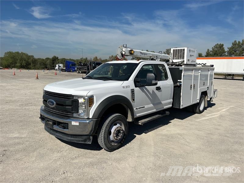 Ford F-550 4x4 Extended Cab Service Truck Vehículos municipales multiusos