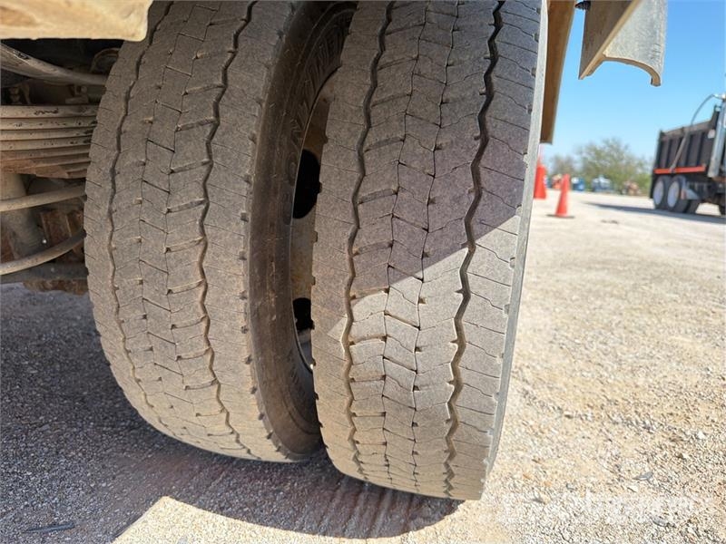 Ford F-550 4x4 Extended Cab Service Truck 시립/다목적 차량