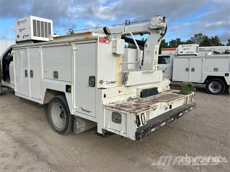 Ford F-550 4x4 Extended Cab Service Truck 시립/다목적 차량
