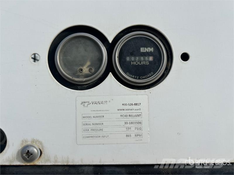 Ford F-550 4x4 Extended Cab Service Truck 시립/다목적 차량