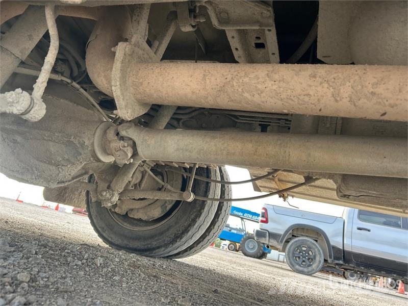Ford F-550 4x4 Extended Cab Service Truck 시립/다목적 차량