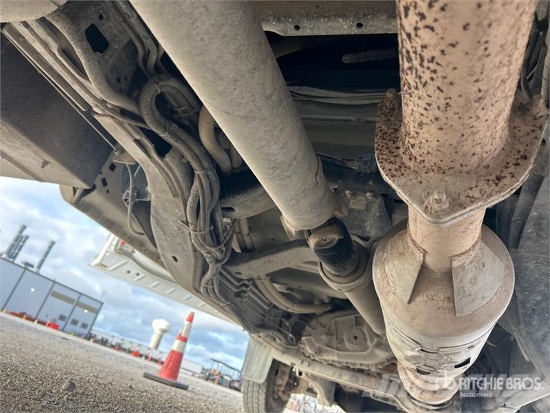 Ford F-550 4x4 Extended Cab Service Truck 시립/다목적 차량