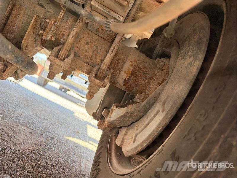 Ford F-550 4x4 Extended Cab Service Truck 시립/다목적 차량