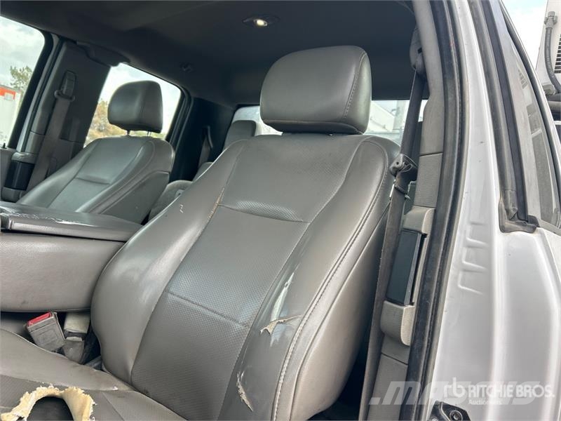 Ford F-550 4x4 Extended Cab Service Truck Vehículos municipales multiusos