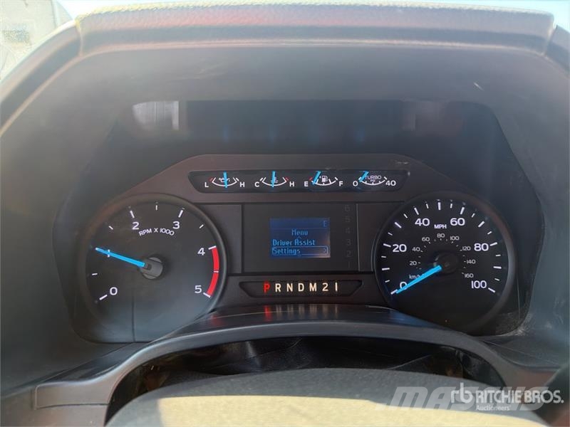 Ford F-550 4x4 Extended Cab Service Truck 시립/다목적 차량