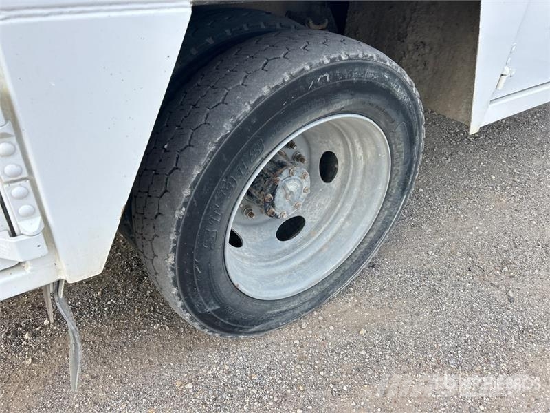 Ford F-550 4x4 Extended Cab Service Truck 시립/다목적 차량