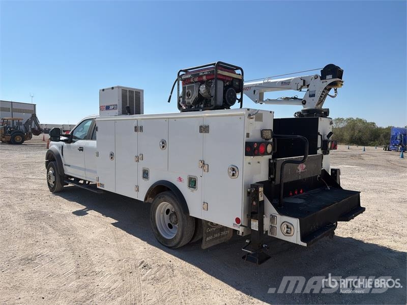 Ford F-550 4x4 Extended Cab Service Truck 시립/다목적 차량