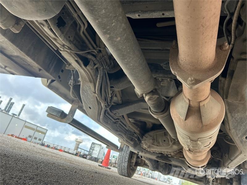 Ford F-550 4x4 Extended Cab Service Truck Vehículos municipales multiusos