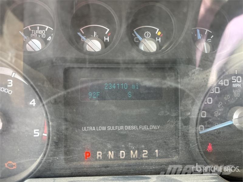Ford F-550 4x4 Flatbed Truck Flatbed / Dropside trucks