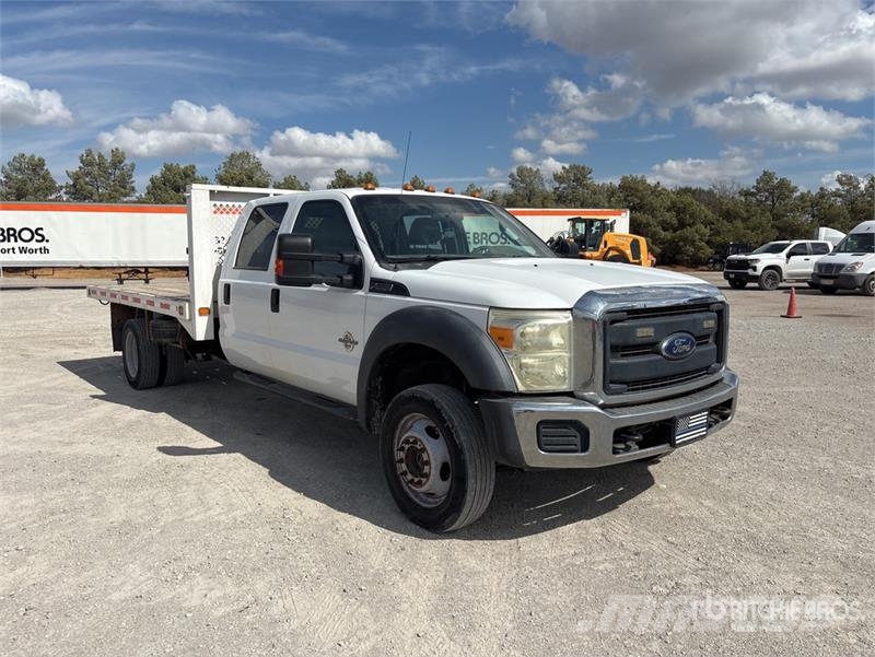 Ford F-550 4x4 Flatbed Truck Flatbed / Dropside trucks
