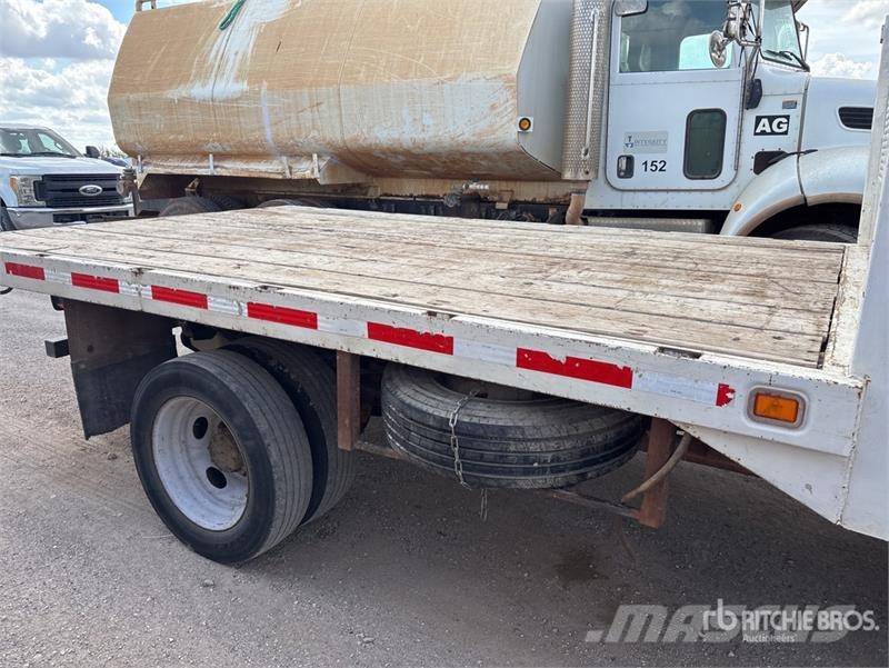 Ford F-550 4x4 Flatbed Truck Flatbed / Dropside trucks