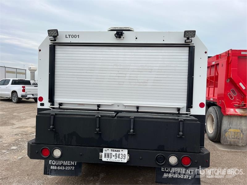 Ford F-550 4x4 Lube Truck Camiones cisternas