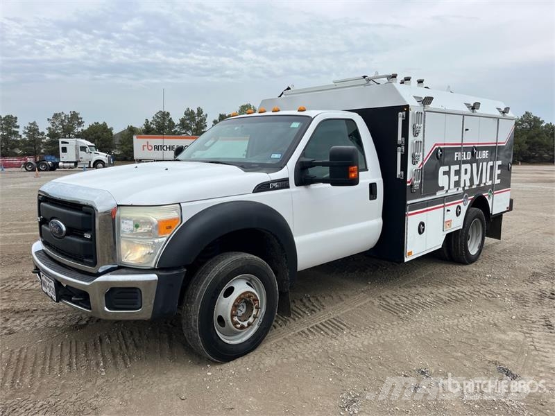 Ford F-550 4x4 Lube Truck Camiones cisternas