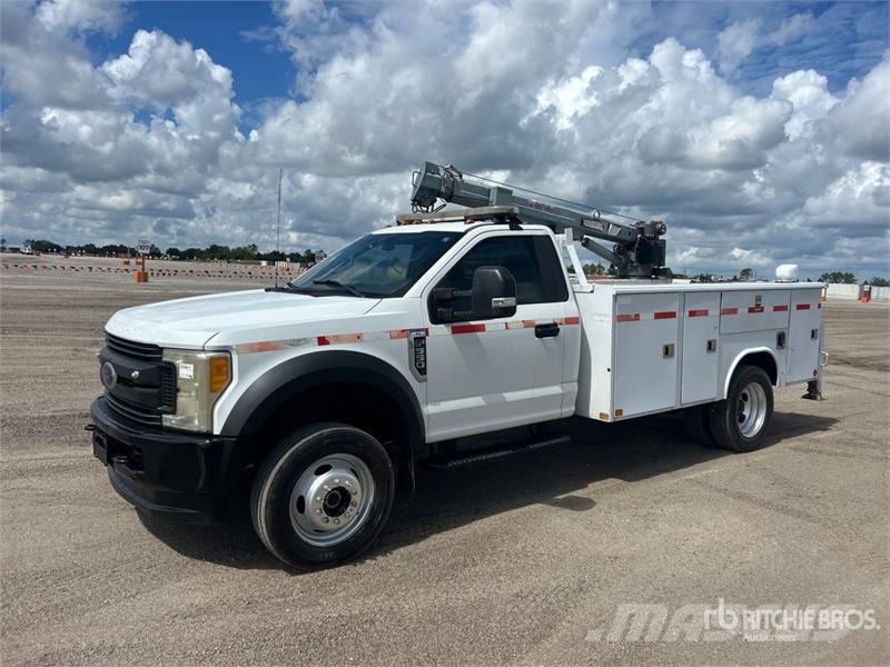 Ford F-550 4x4 Service Truck Komunalna vozila za opštu namenu