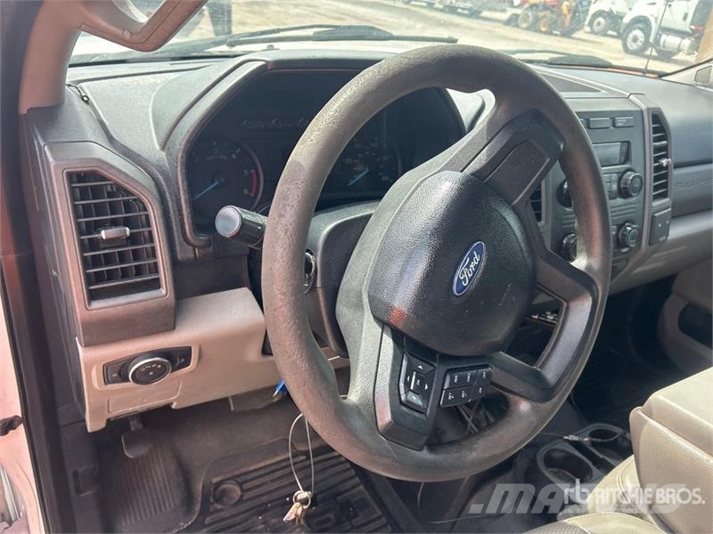 Ford F-550 4x4 Service Truck Komunalna vozila za opštu namenu