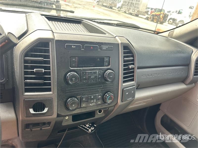 Ford F-550 4x4 Service Truck Komunalna vozila za opštu namenu