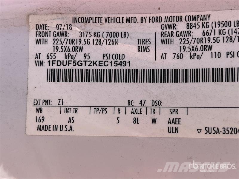 Ford F-550 XL 4x2 Cab and Chassis (Inoperable) Kabine i unutrašnjost