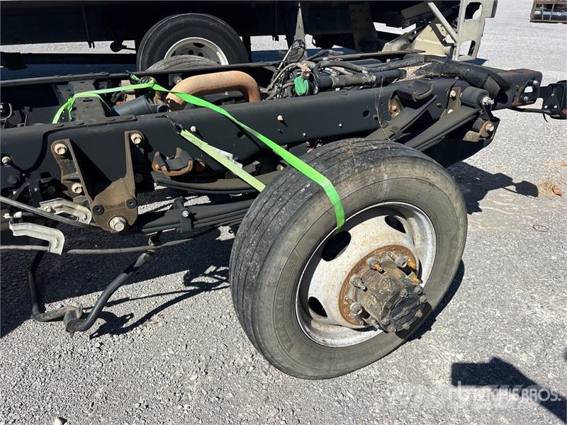 Ford F-550 XL 4x2 Cab and Chassis (Inoperable) Kabine i unutrašnjost