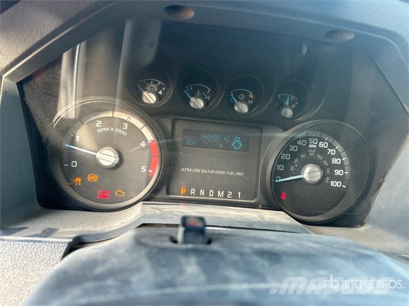 Ford F-550 XL 4x2 Crew Cab Utility Truck Pickup/Pritschenwagen