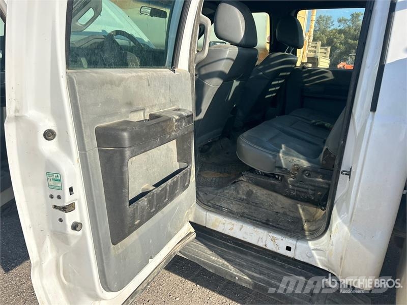 Ford F-550 XL 4x2 Crew Cab Utility Truck Pickup/Pritschenwagen