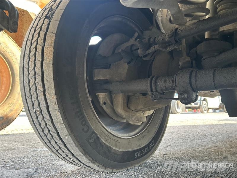 Ford F-550 XL 4x2 Crew Cab Utility Truck Pickup/Pritschenwagen