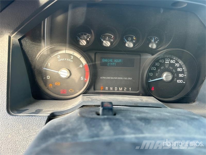 Ford F-550 XL 4x2 Crew Cab Utility Truck Pickup/Pritschenwagen