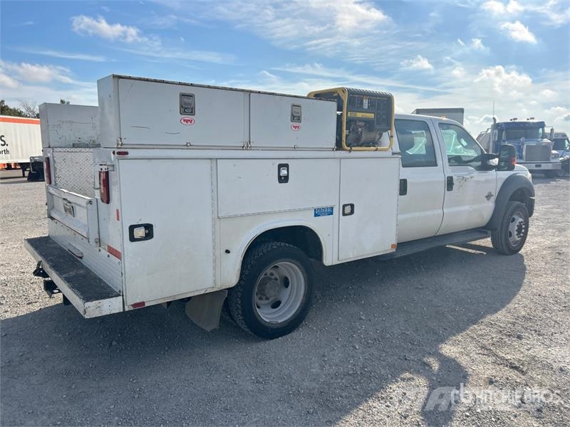 Ford F-550 XL 4x2 Crew Cab Utility Truck Pickup/Pritschenwagen