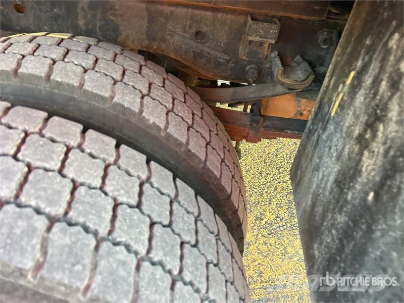 Ford F-550 XL 4x2 Crew Cab Chipper Truck Koka skaidu vedēji