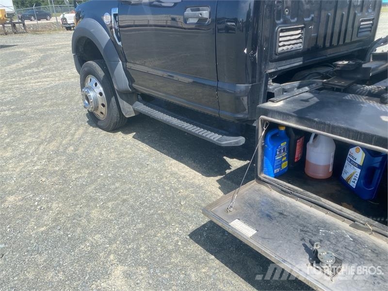 Ford F-550 XL 4x2 Rollback Truck 救援车