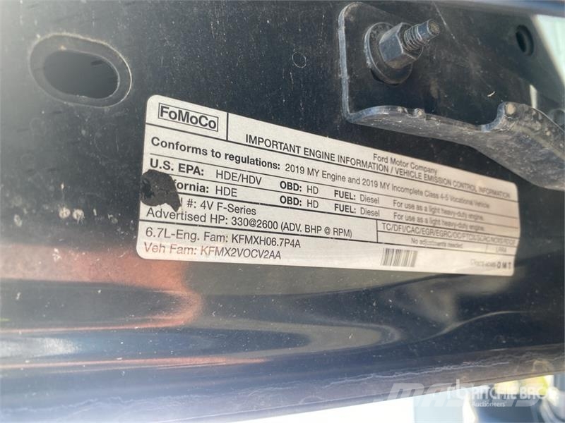 Ford F-550 XL 4x2 Rollback Truck 救援车