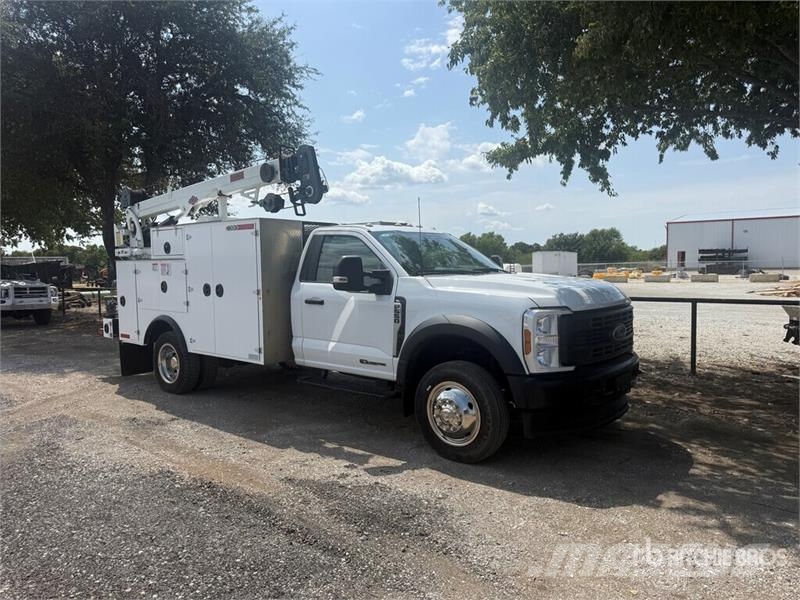 Ford F-550 XL 4x2 Service Truck Общински/универсални превозни средства
