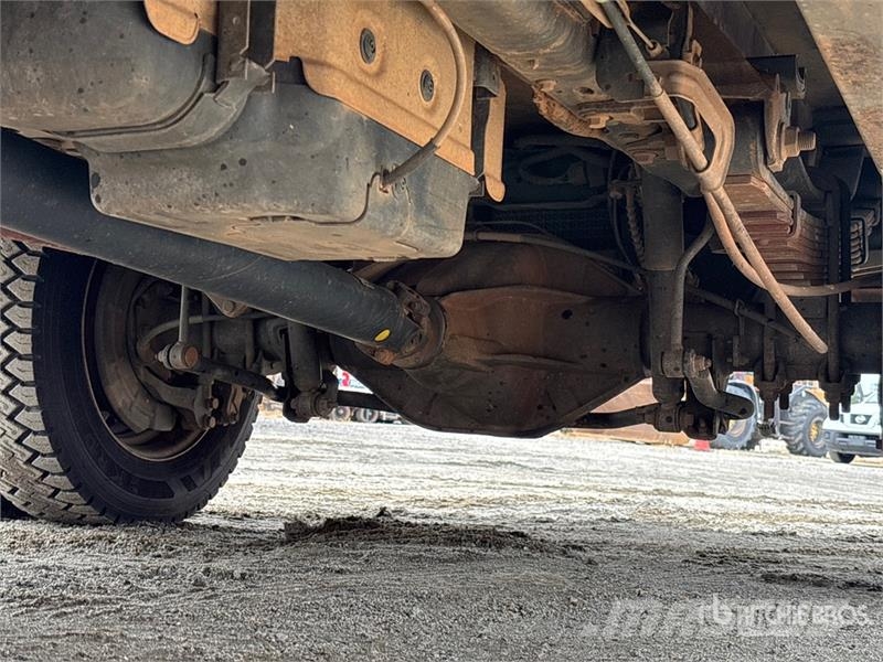 Ford F-550 XL 4x4 Crew Cab Utility Truck Utilitaire benne