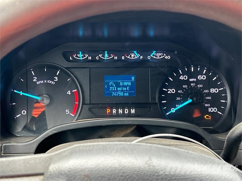 Ford F-550 XL 4x4 Crew Cab Utility Truck Caja abierta/laterales abatibles