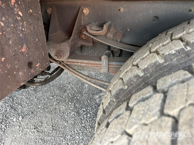 Ford F-550 XL 4x4 Crew Cab Utility Truck Caja abierta/laterales abatibles