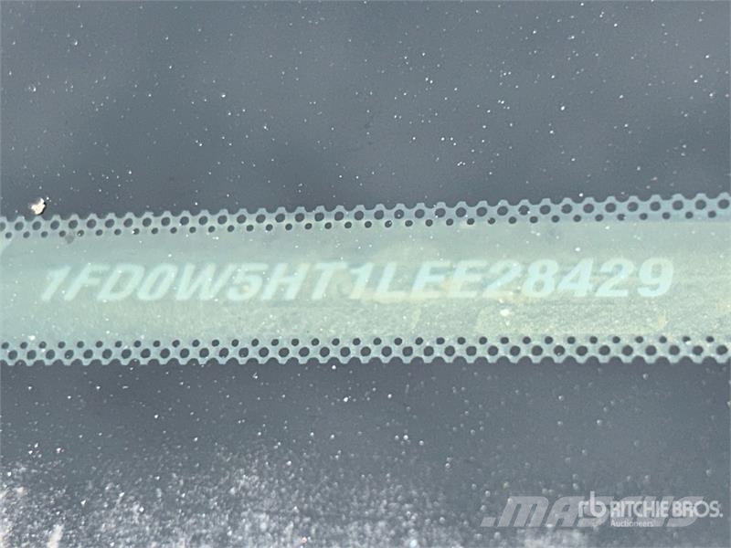 Ford F-550 XL 4x4 Crew Cab Utility Truck Caja abierta/laterales abatibles