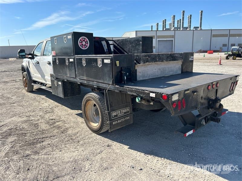 Ford F-550 XL 4x4 Crew Cab Flatbed Truck Platós / Ponyvás teherautók